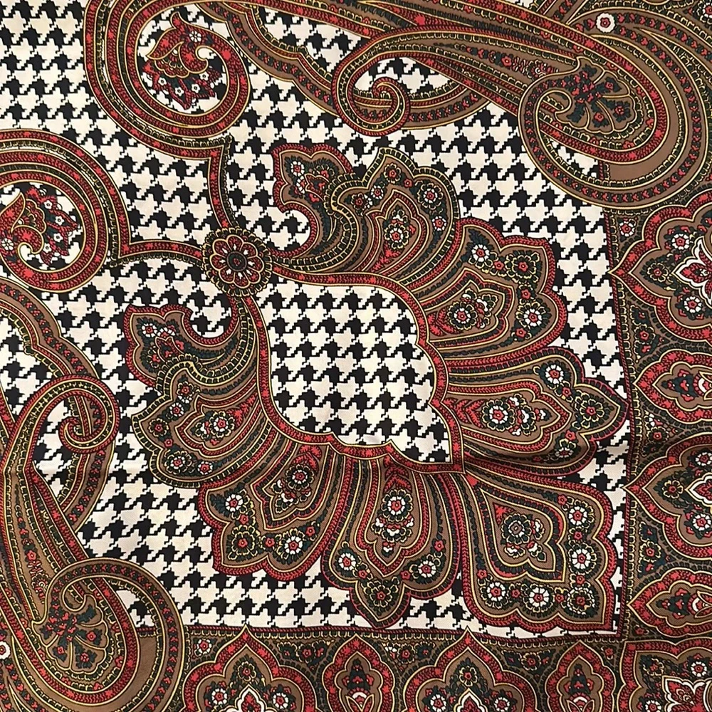 DIOR Christian Dior silk houndstooth scarf comes with Dior box/tissue Authentic